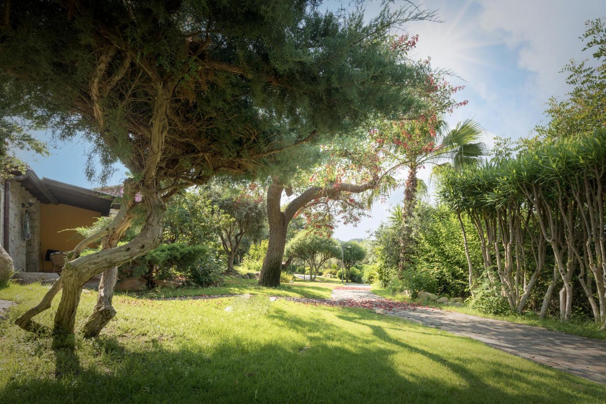 Cruccùris Resort Villasimius Esterno foto