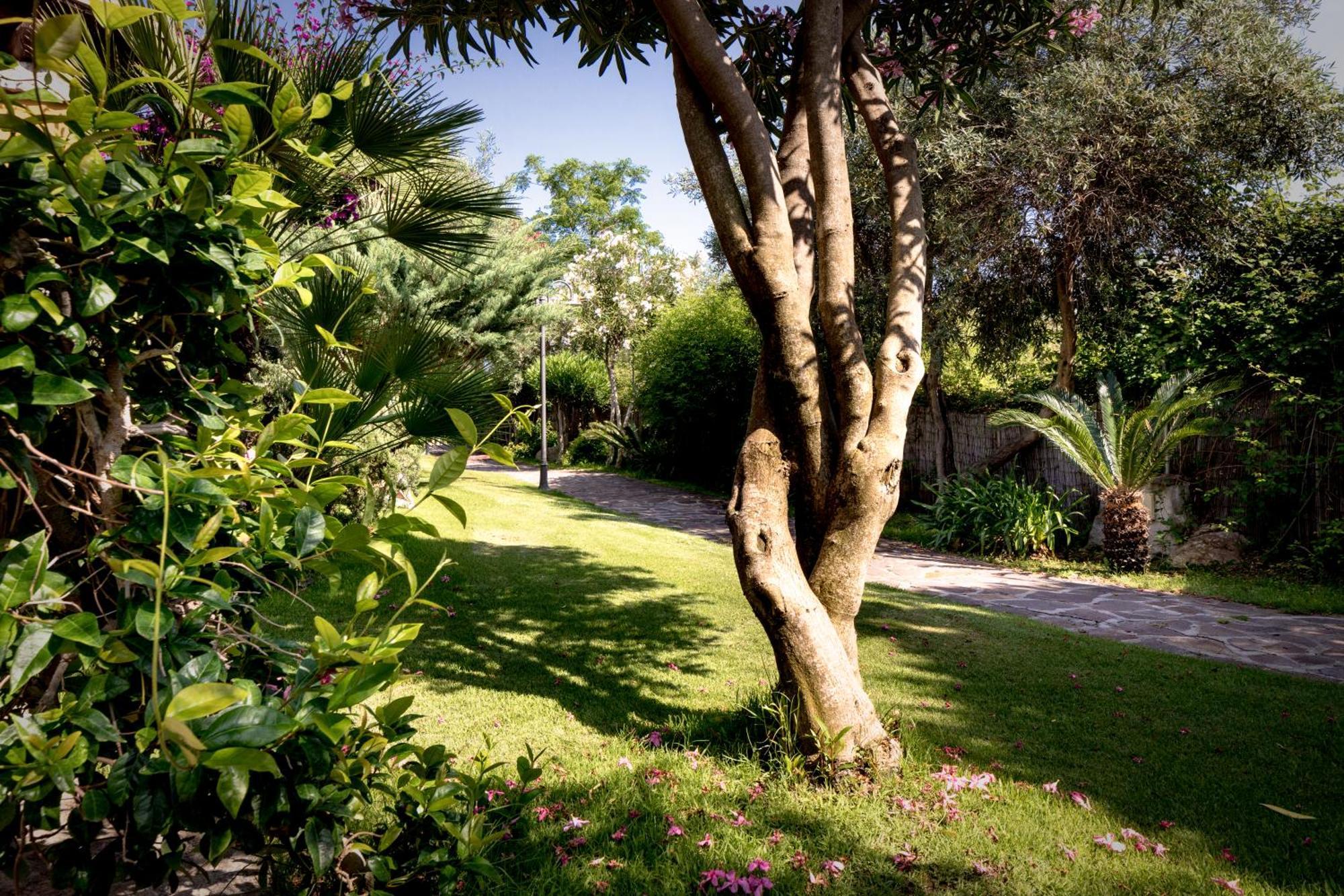 Cruccùris Resort Villasimius Esterno foto